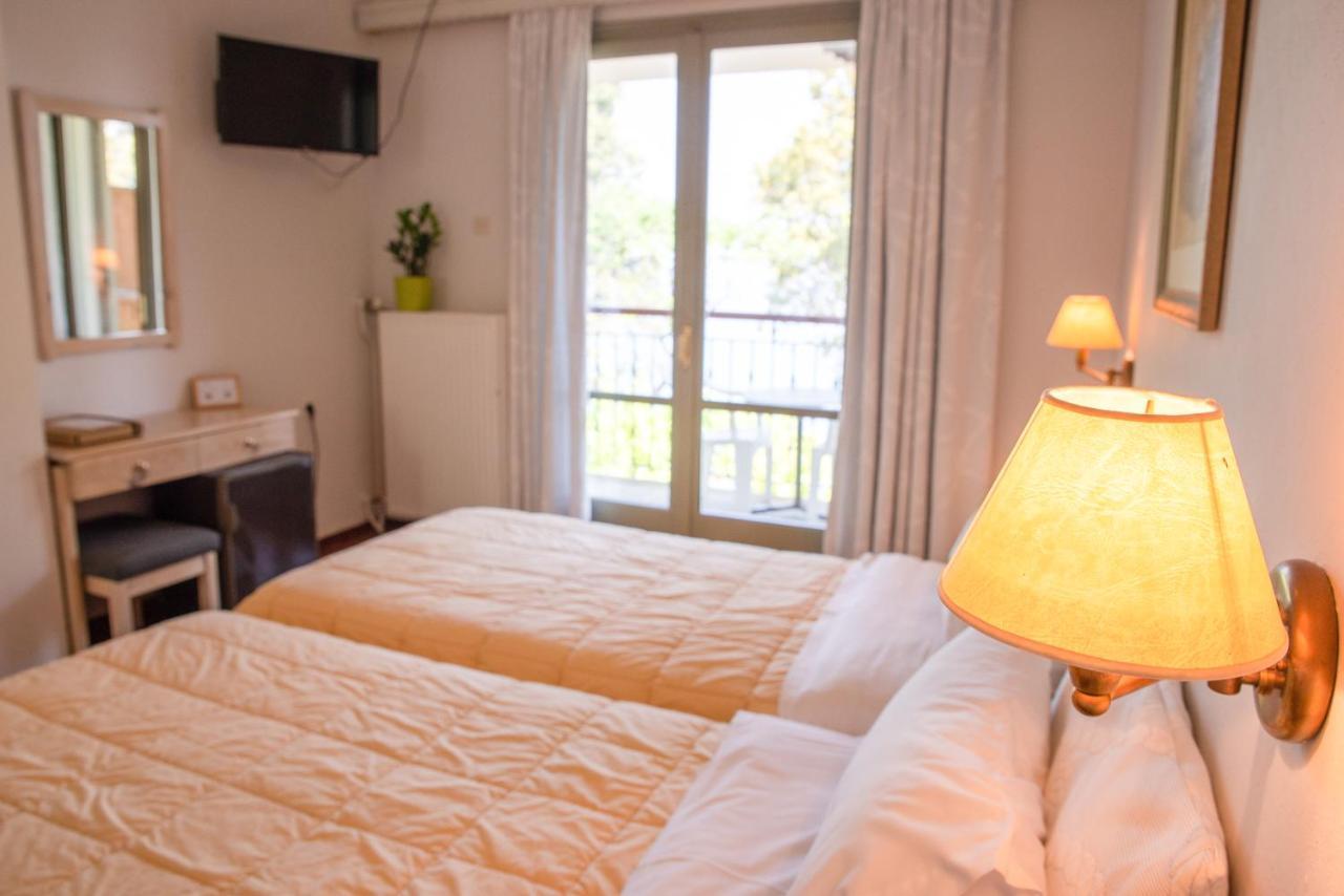 Marabou Hotel Chorefto Extérieur photo